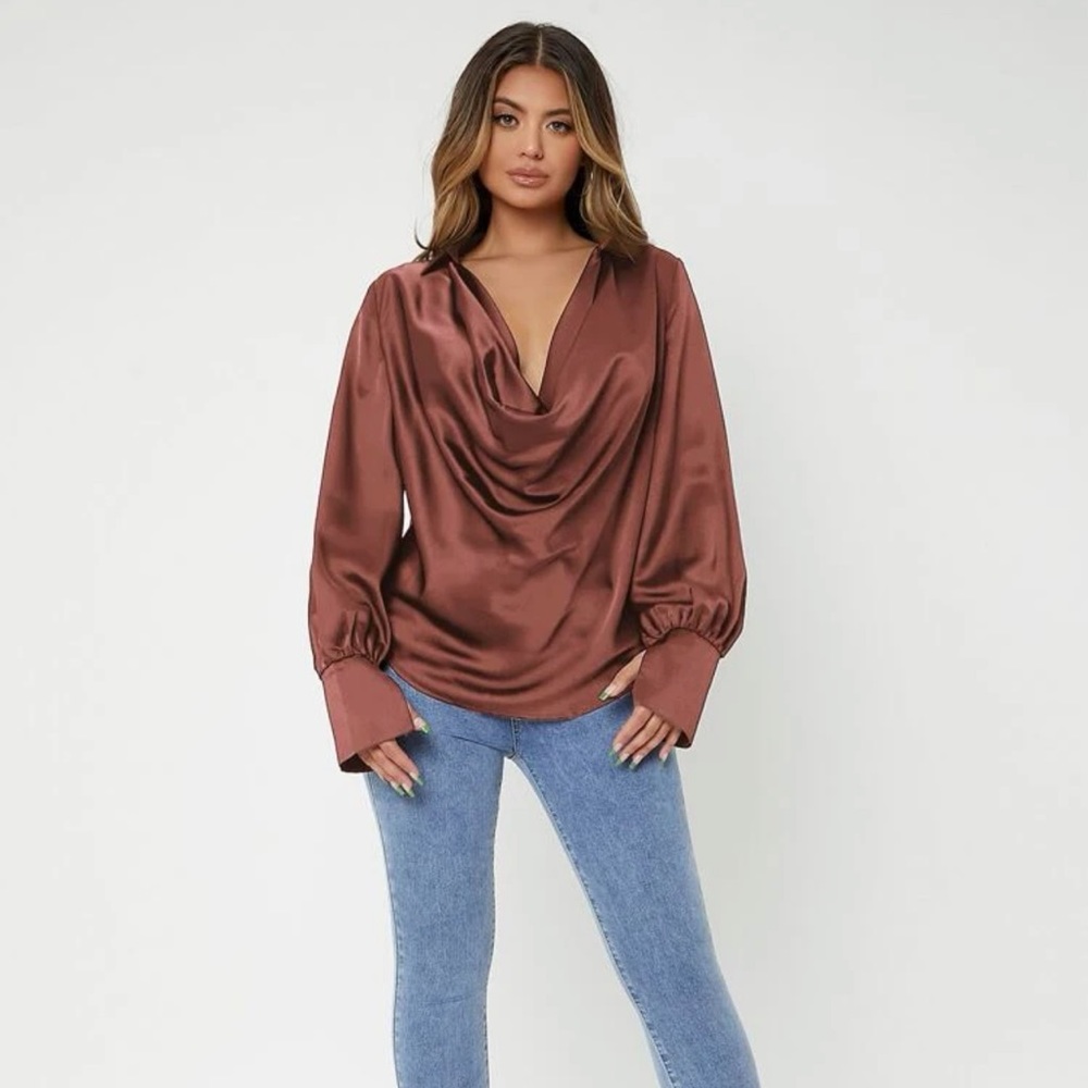 CROWL NECK SATIN SHIRT